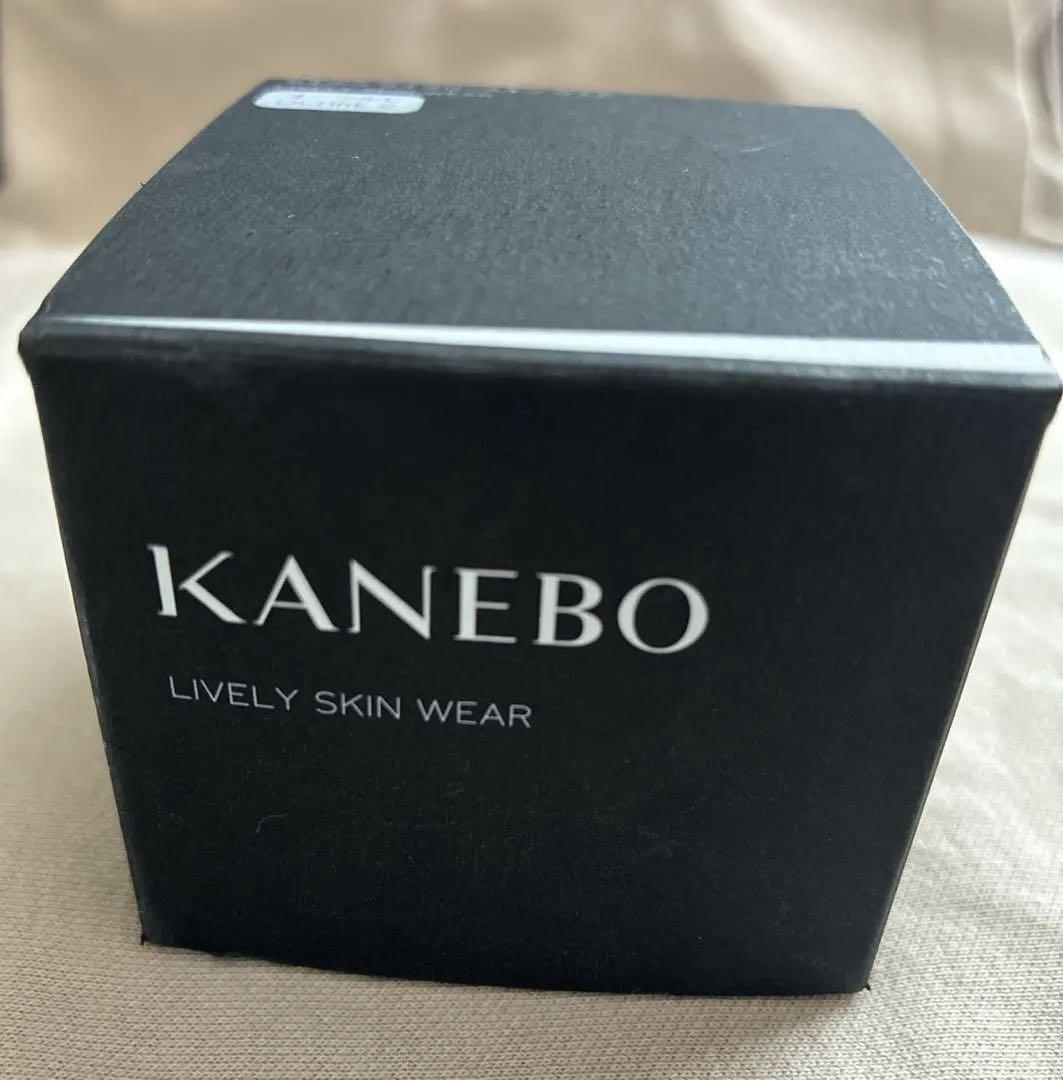 【新品 未開封品】KANEBO カネボウ　ライブリースキン　ウェア　オークルC