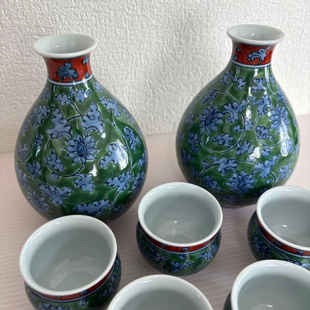 源右衛門窯 緑彩唐草絵 酒器揃 徳利お猪口 セット 源右衛門窯 緑彩唐草絵 酒器揃 徳利お猪口 セット