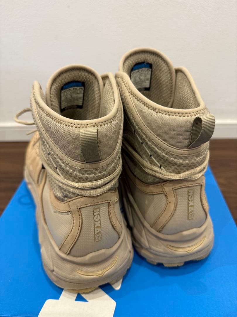 HOKA ONEONE TOR ULTRA HI