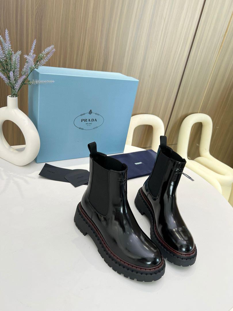 プラダpradaレディースブーツ