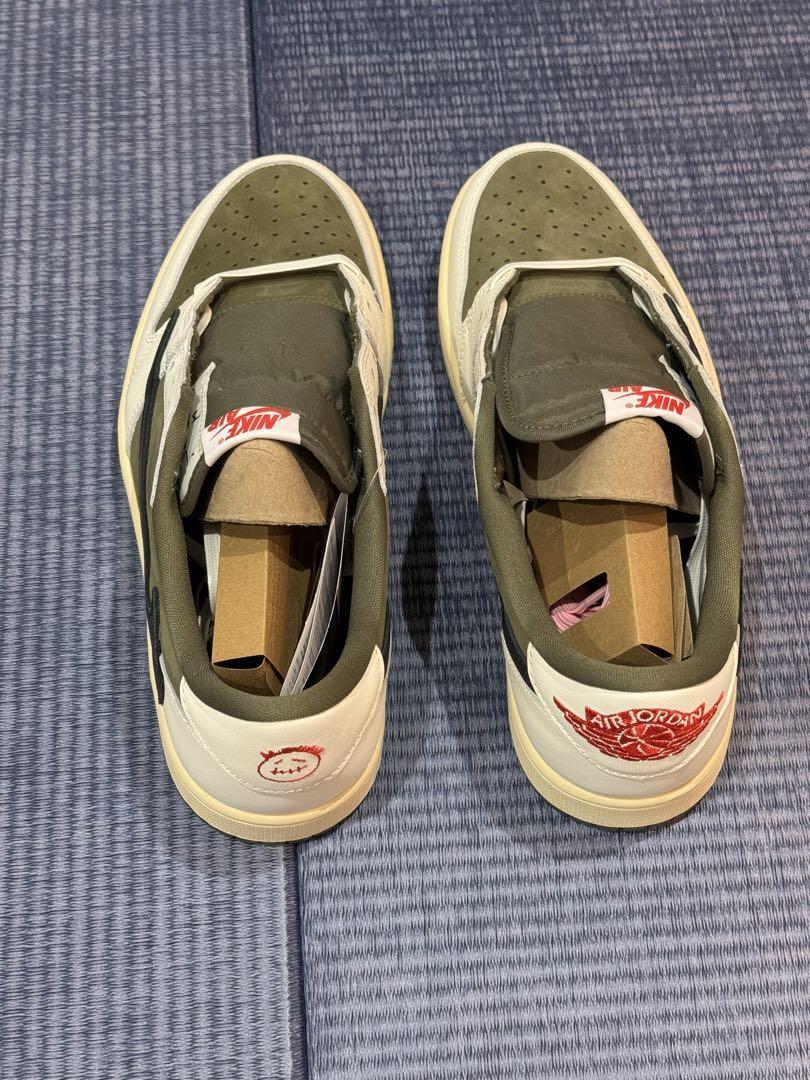 靴 Travis Scott x Nike Air Jordan 1 Low OG