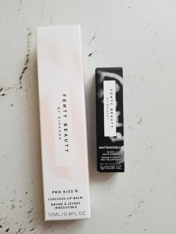 おまけつき PRO KISS\'R Fenty Beauty ☆フェンティー