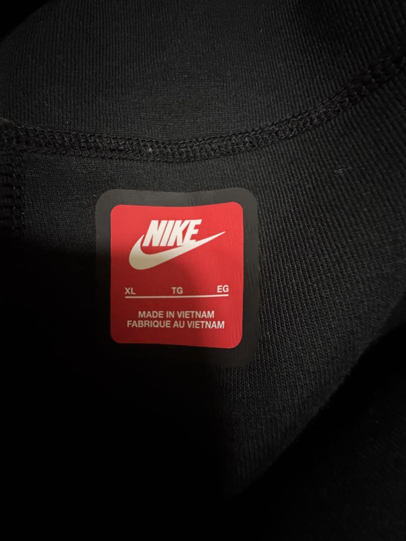 NIKEテックフリース ジュニア tee shyne着用170