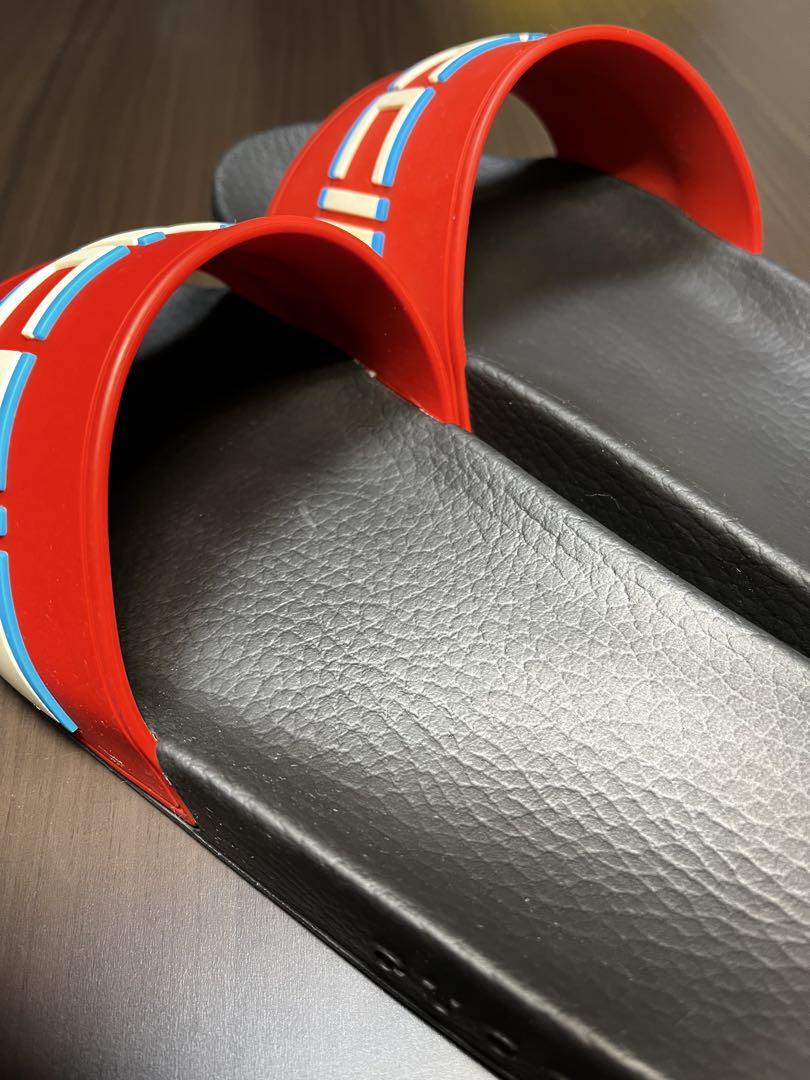 GUCCI ストライプラバーサンダル