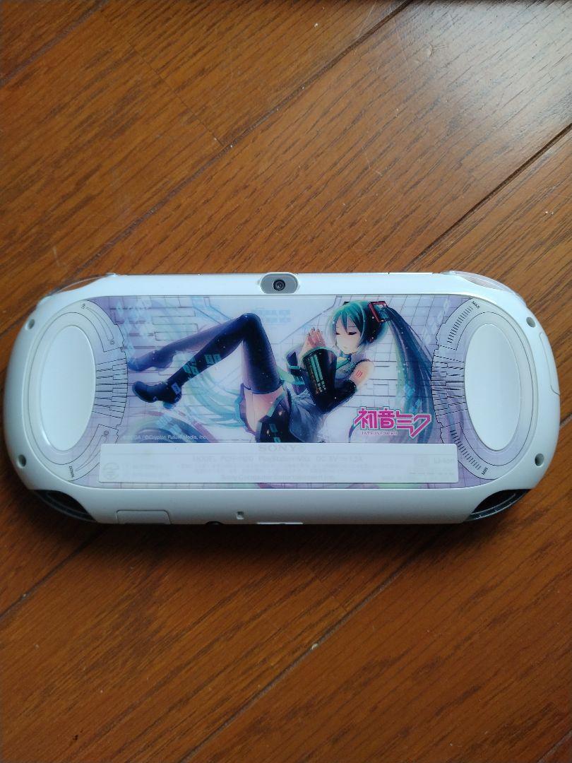 PlayStation®Vita 初音ミク Limited Edition 3…