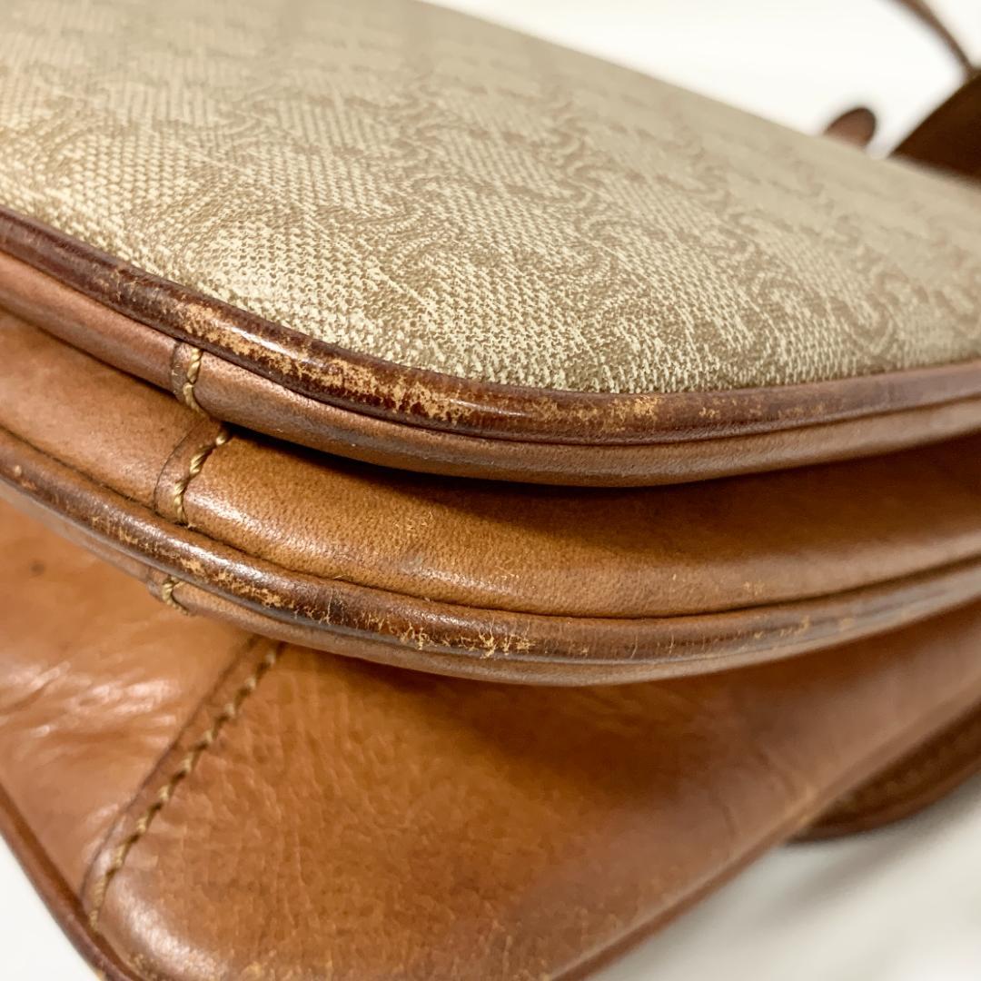 セリーヌ ショルダーバッグ クロスボディ 斜め掛け マカダム ゴールド