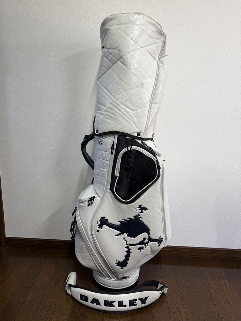 オークリーOAKLEY SKULLキャディバッグ 9.5型やや使用感あり