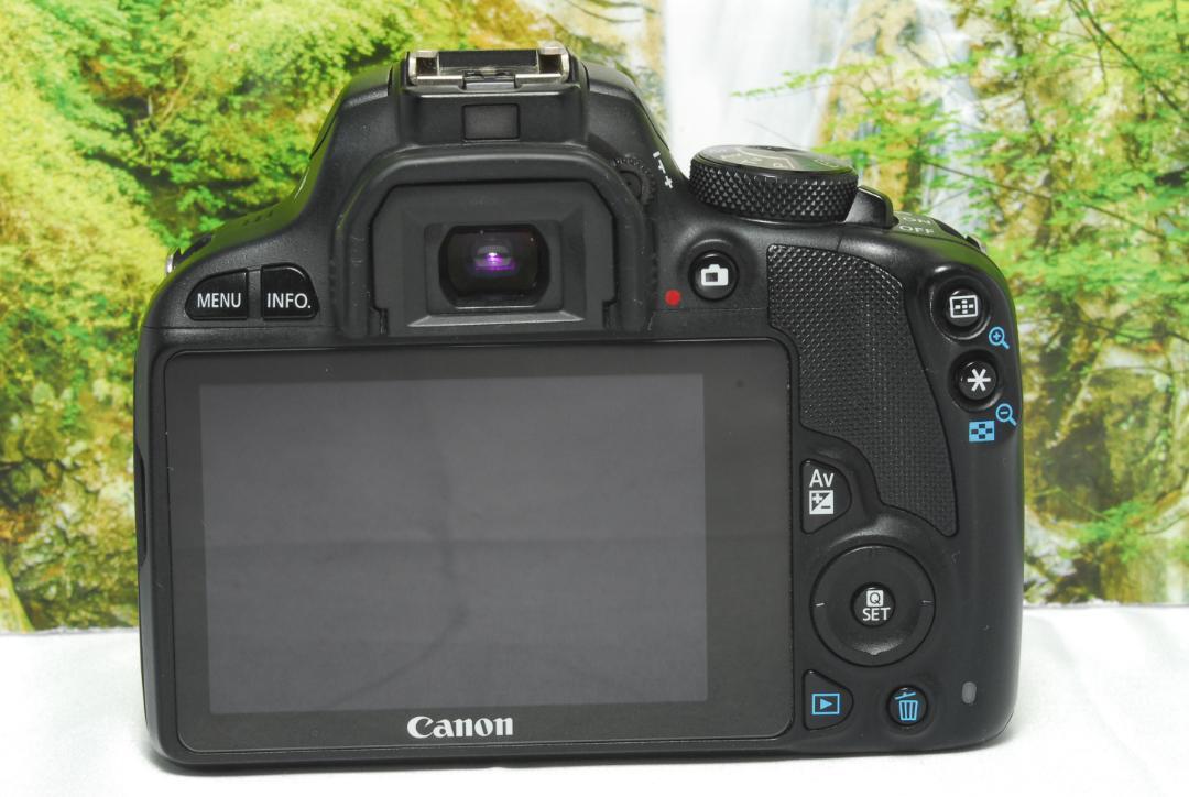 ✨超軽量コンパクトボディ✨Canon kiss x7✨高画質✨タッチパネル採用✨