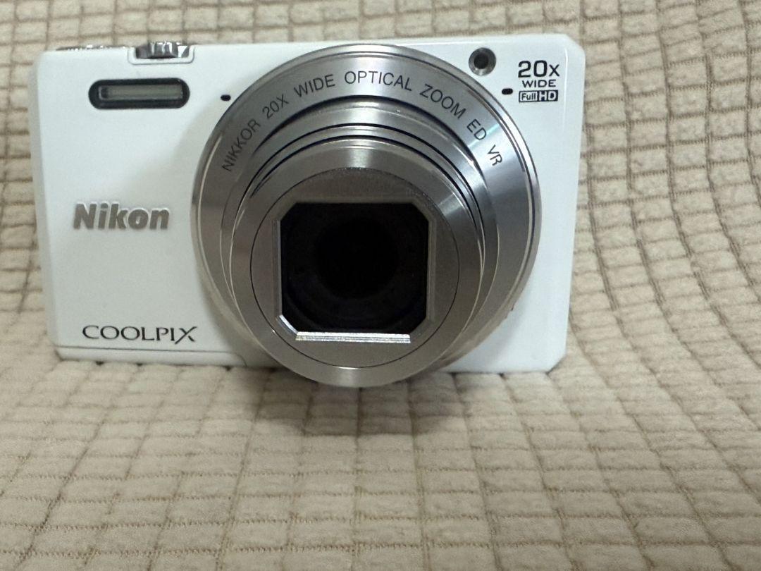 Nikon COOLPIX S7000 20倍光学ズーム コンパクトデジカメ白