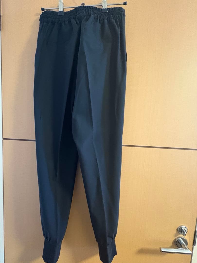 ゴムスラックス