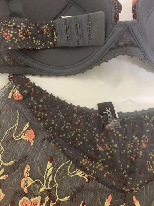 超レア！AUBADE オーバドゥ　FLEUR DE POMMIER 75C/2