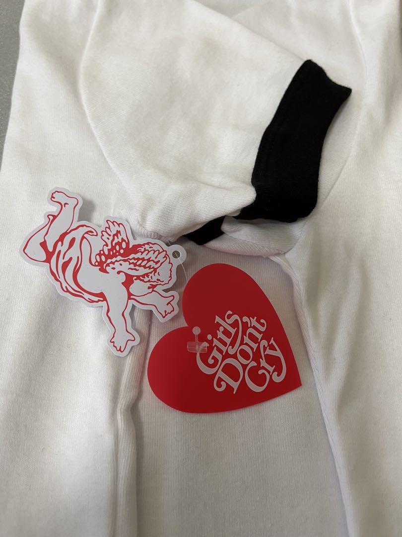GIRLS DON'T CRY クロップドTシャツ