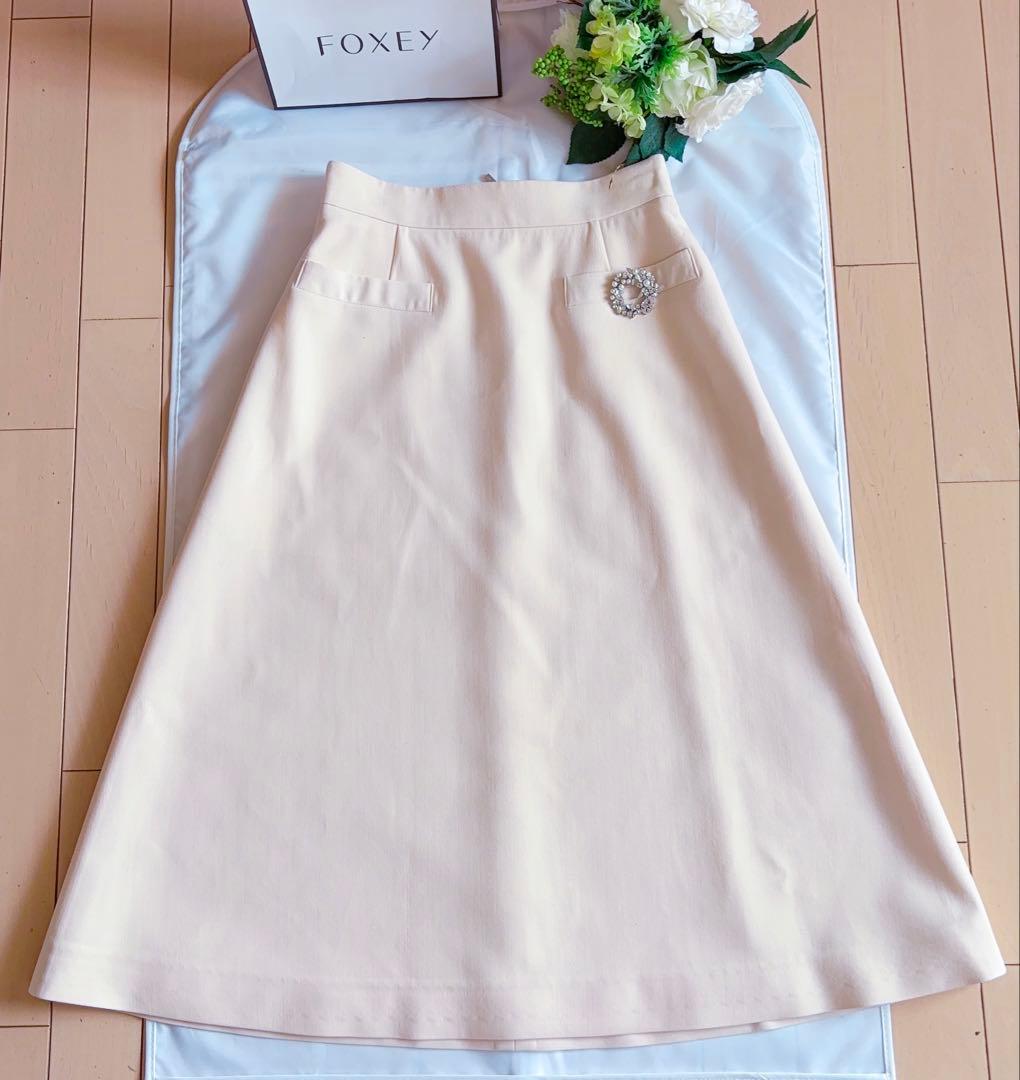 FOXEY2023年ブラウス セリナ&スカート シャンソン38新品同様 rene FOXEY2023年ブラウス セリナ&スカート シャンソン38新品同様 rene