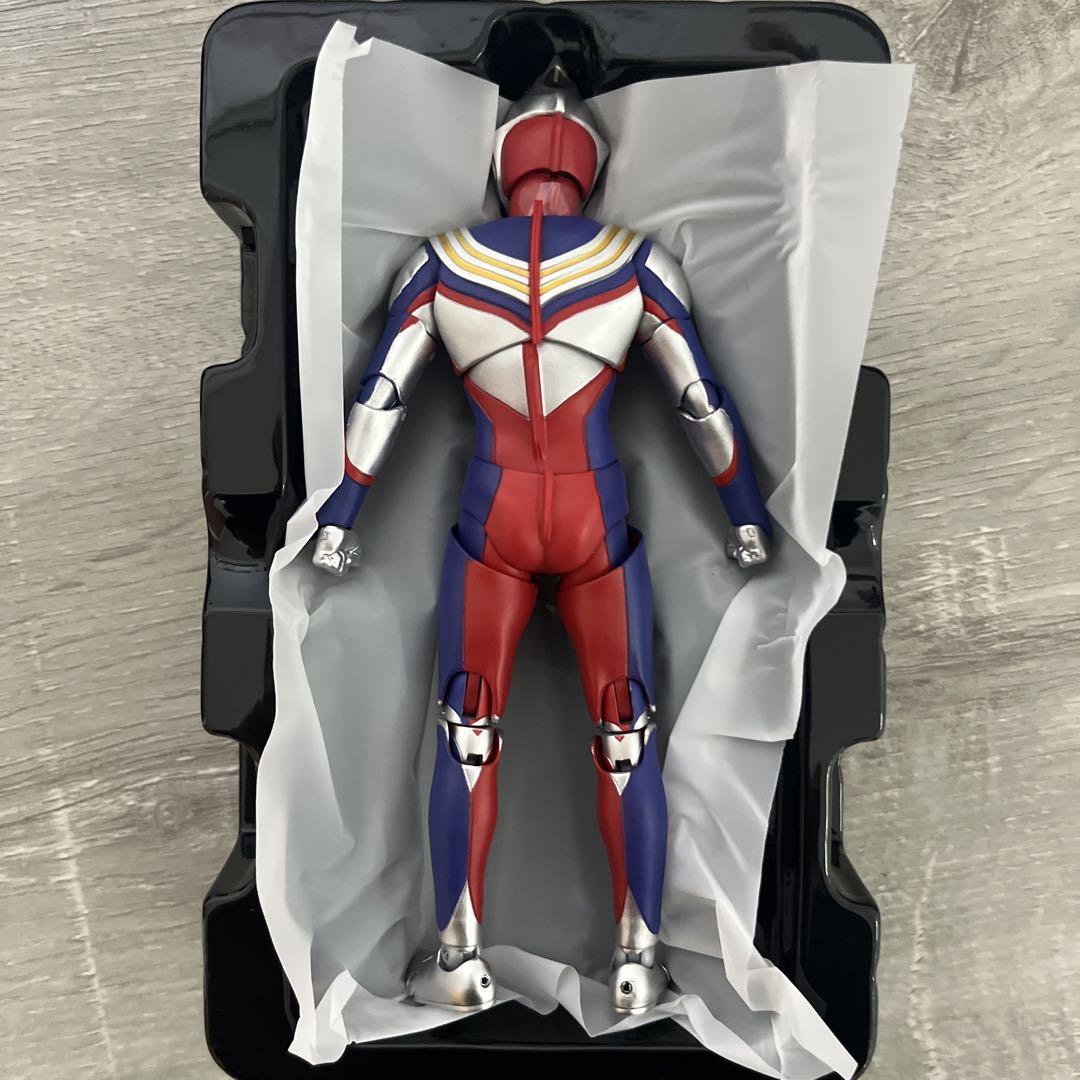 S.H.Figuarts真骨彫製法 ウルトラマンティガ マルチタイプ