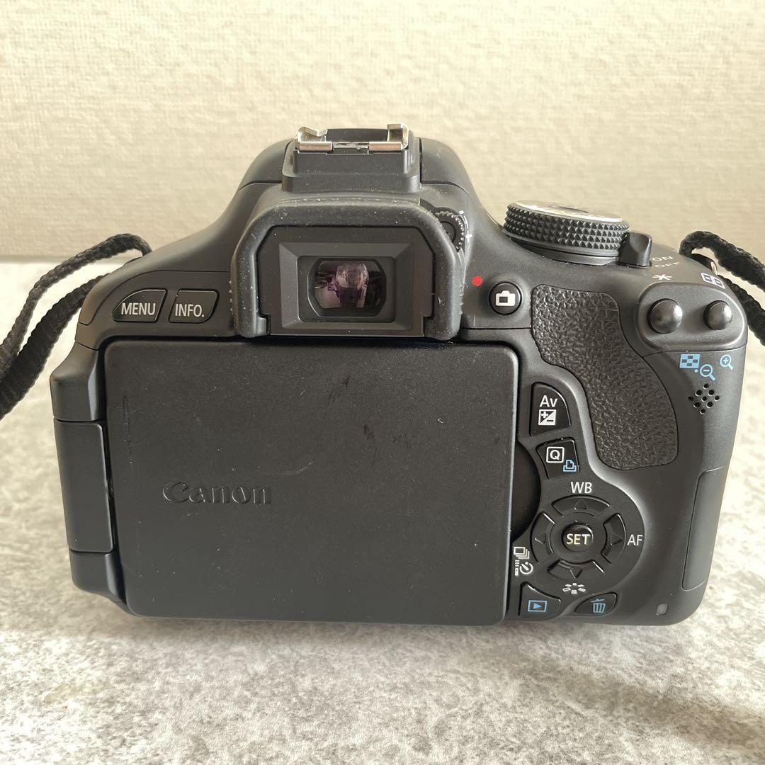 Canon EOS Kiss x5 ダブルレンズズームキット