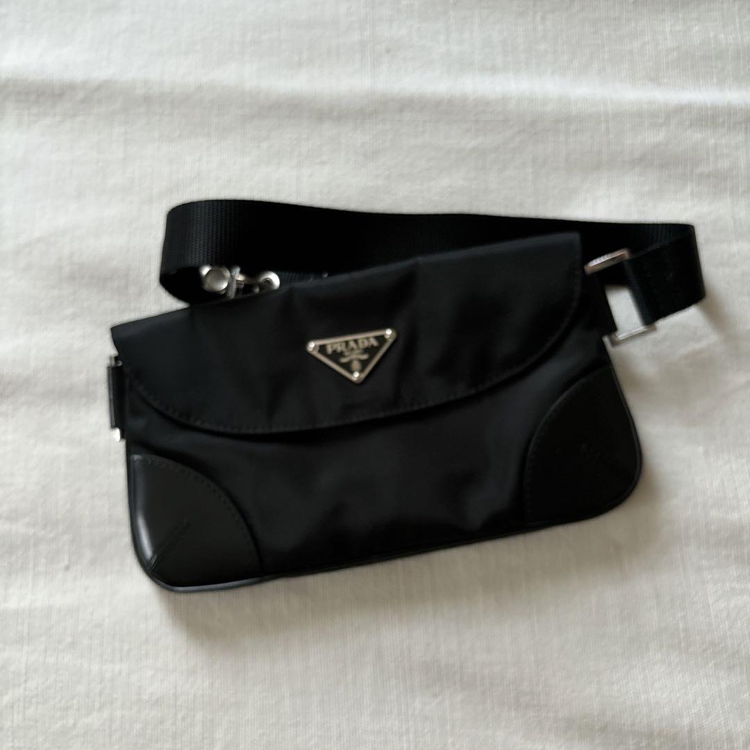 PRADA ボディバッグ・ウエストポーチ 黒