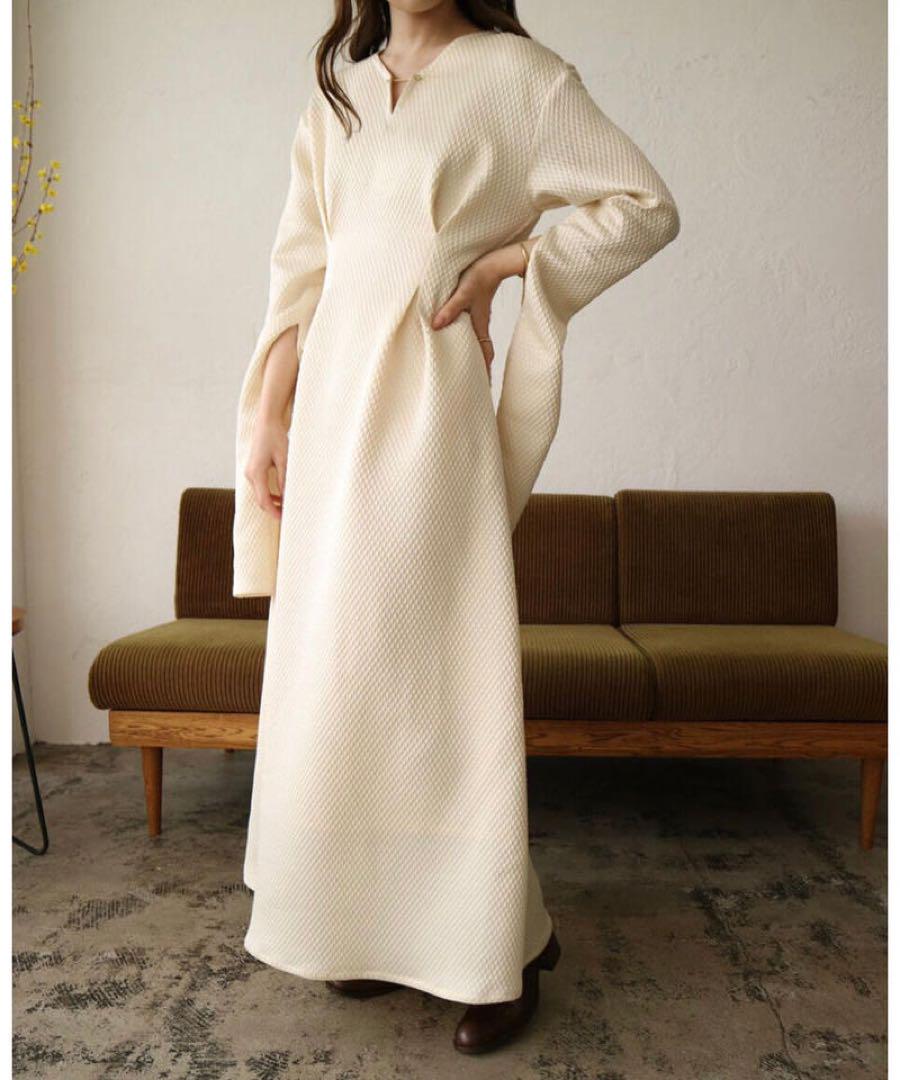 【タグ付き新品】acka arm slit one-piece size1