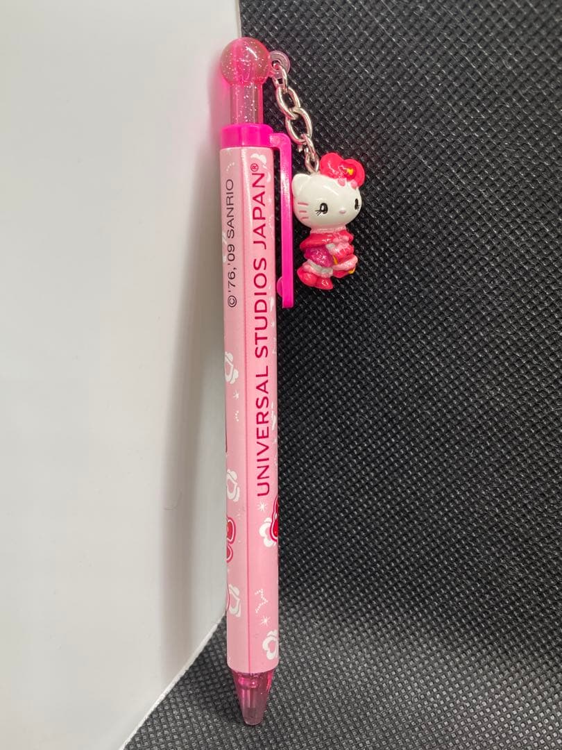 ハローキティ　USJ ボールペン　マスコットチャーム付　2009年製　平成レトロ