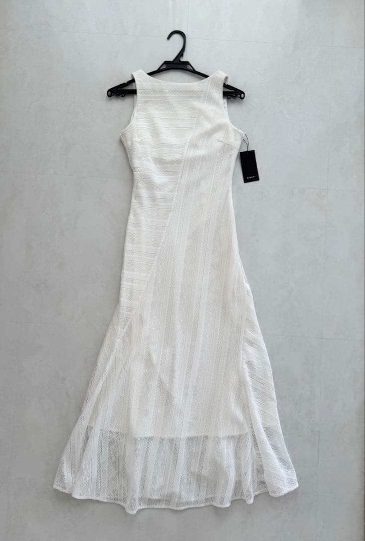 【Sサイズ新品】anuans ジオメトリックレースパネルワンピース 【Sサイズ新品】anuans ジオメトリックレースパネルワンピース