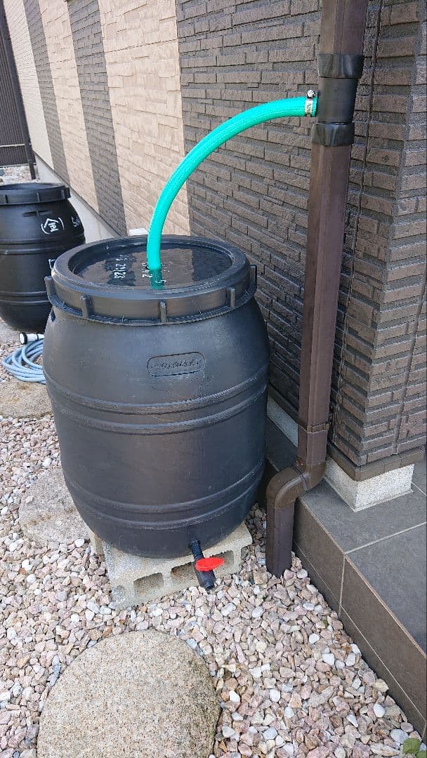 雨水タンク170Lコック付き み傷や汚れあり