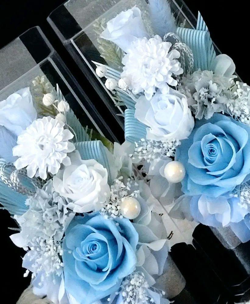 仏花　プリザーブドフラワーアレンジ　クリアケース入り　ライトブルー　お供え花