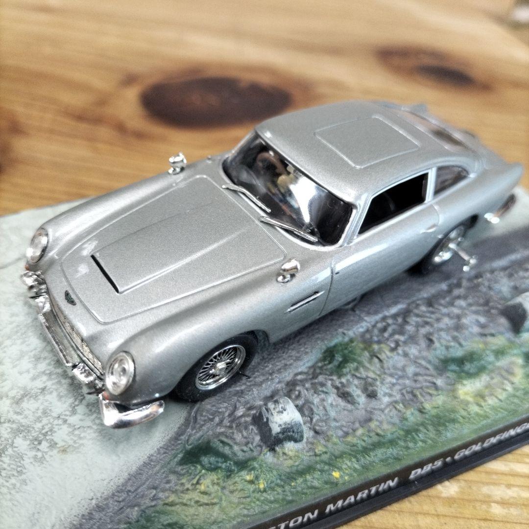 アストンマーティン　DB5 ゴールドフィンガー　1/43