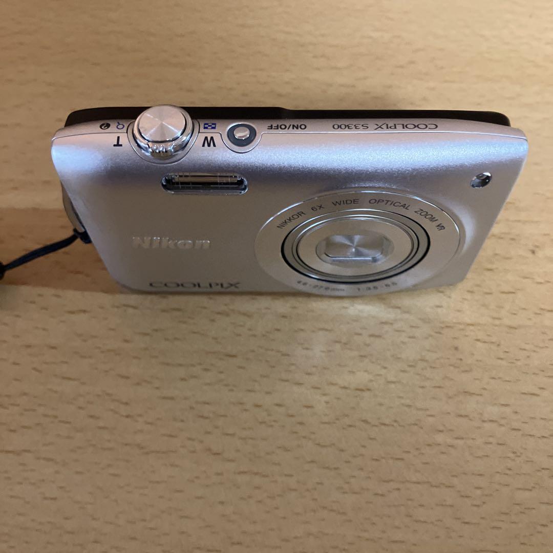 Nikon COOLPIX シルバー 6倍ズーム