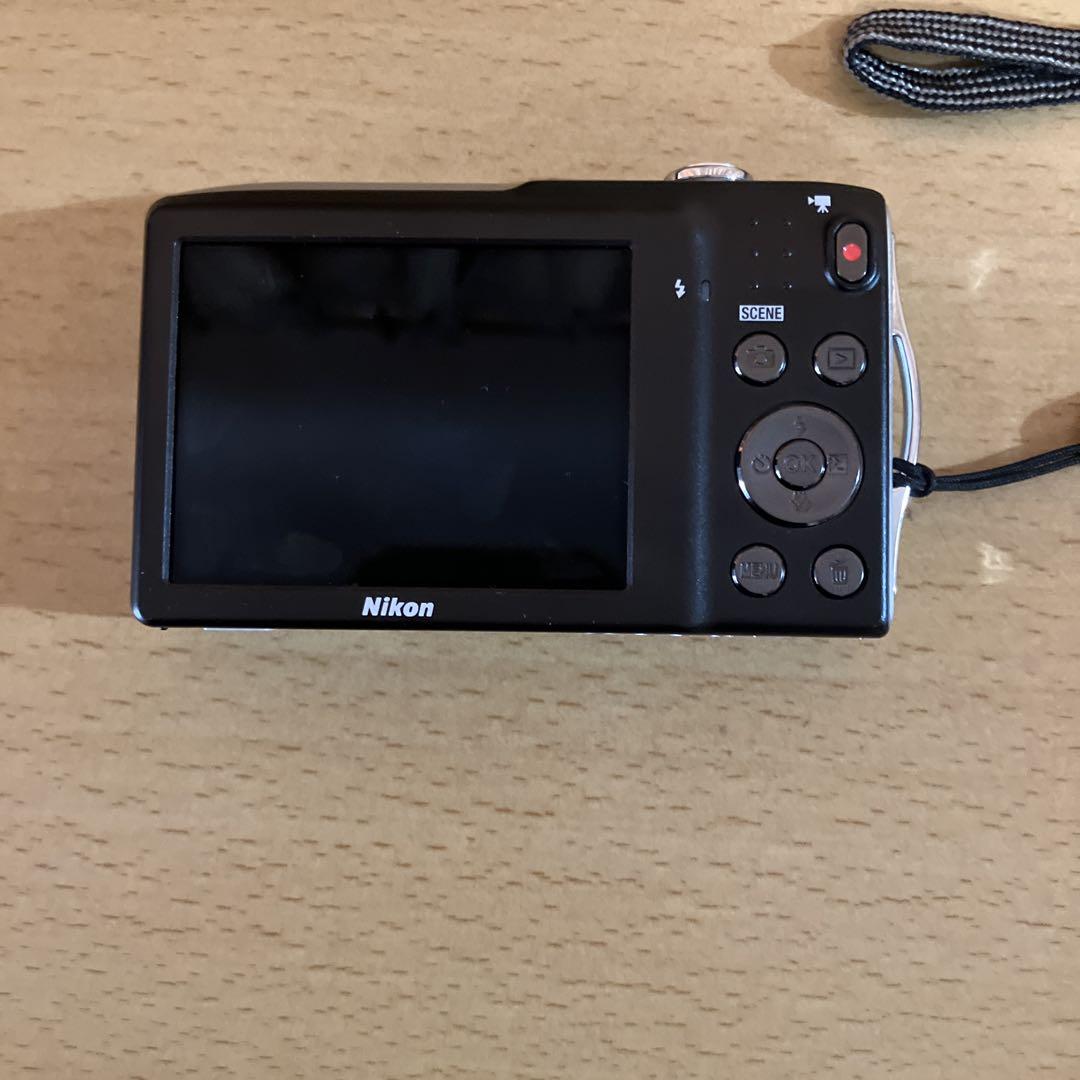 Nikon COOLPIX シルバー 6倍ズーム
