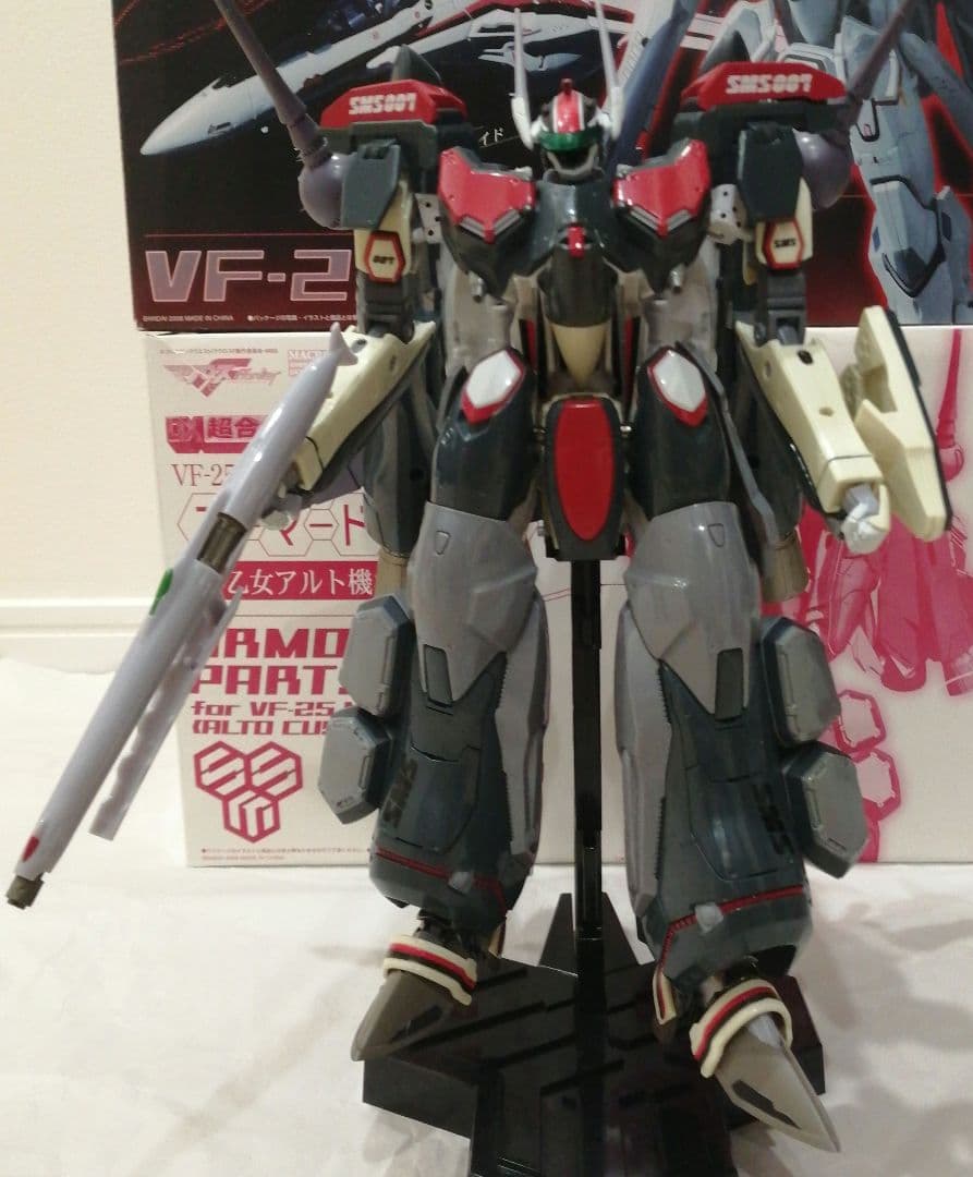 DX超合金VF-25Fメサイヤバルキリー早乙女アルト機＋アーマードパーツセット