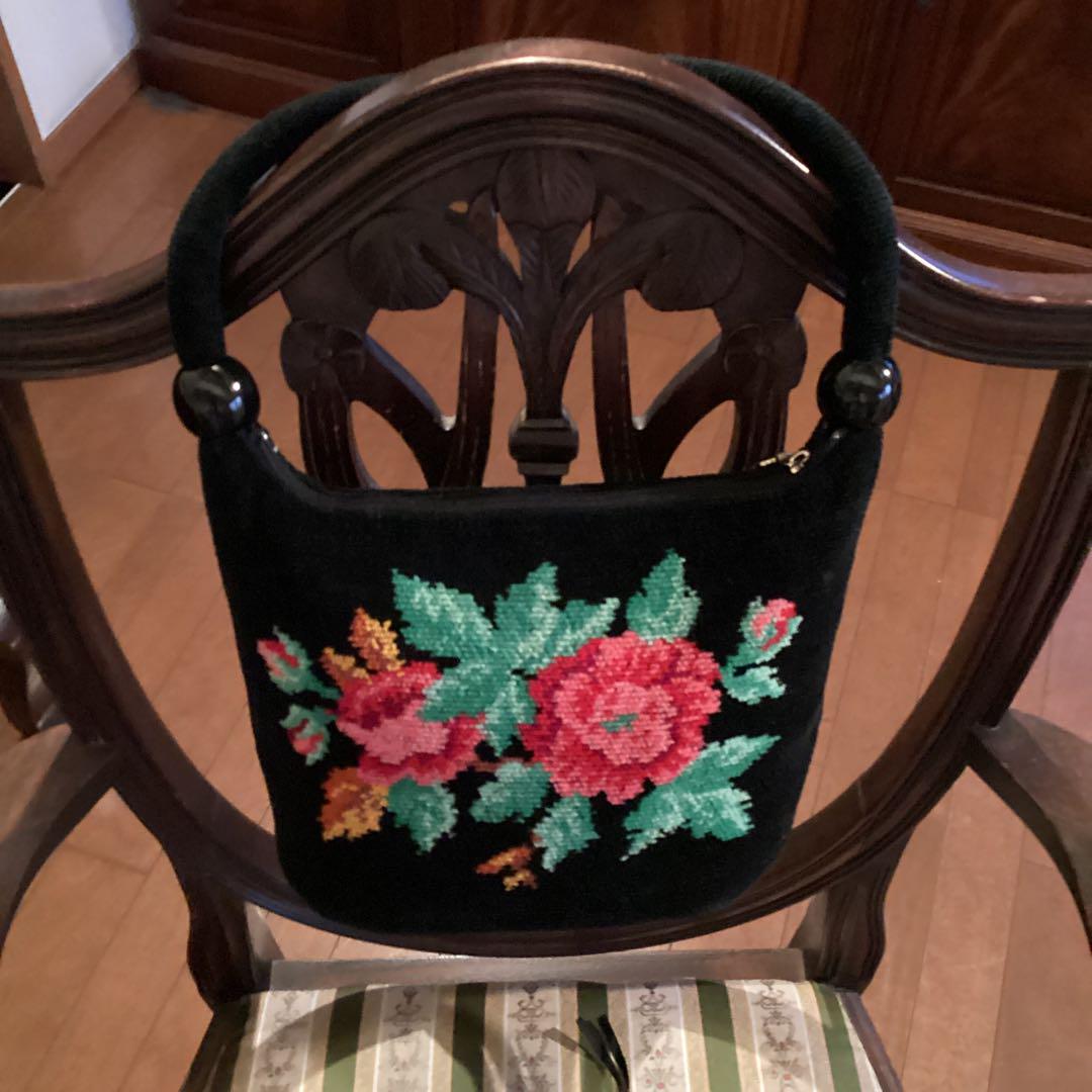 卸売りファッション - 《FEILER》花柄刺繍ハンドバッグ ブラック