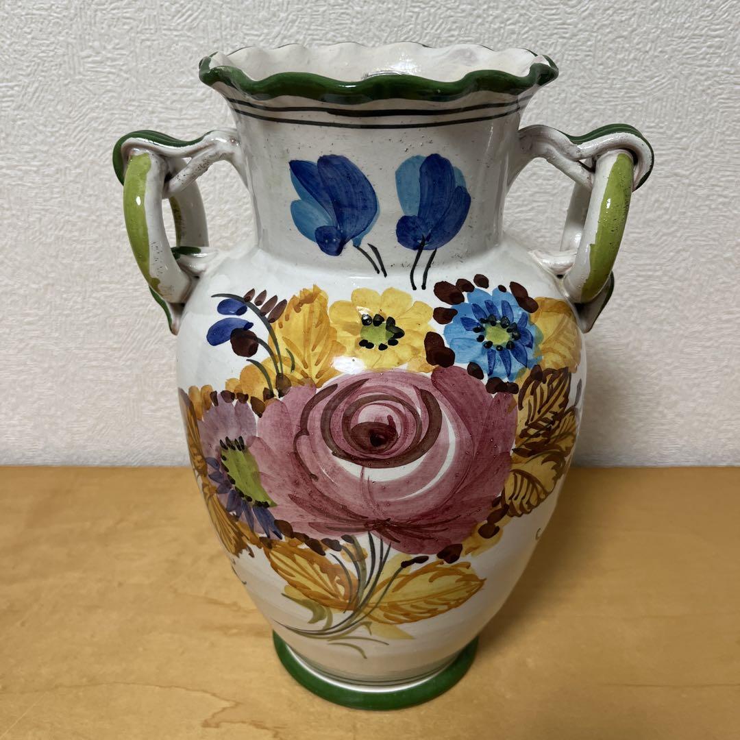 高い素材 イタリア ドマン Demain 花柄陶器花瓶 メルカリ - ハンドル付き 花瓶・フラワースタンド