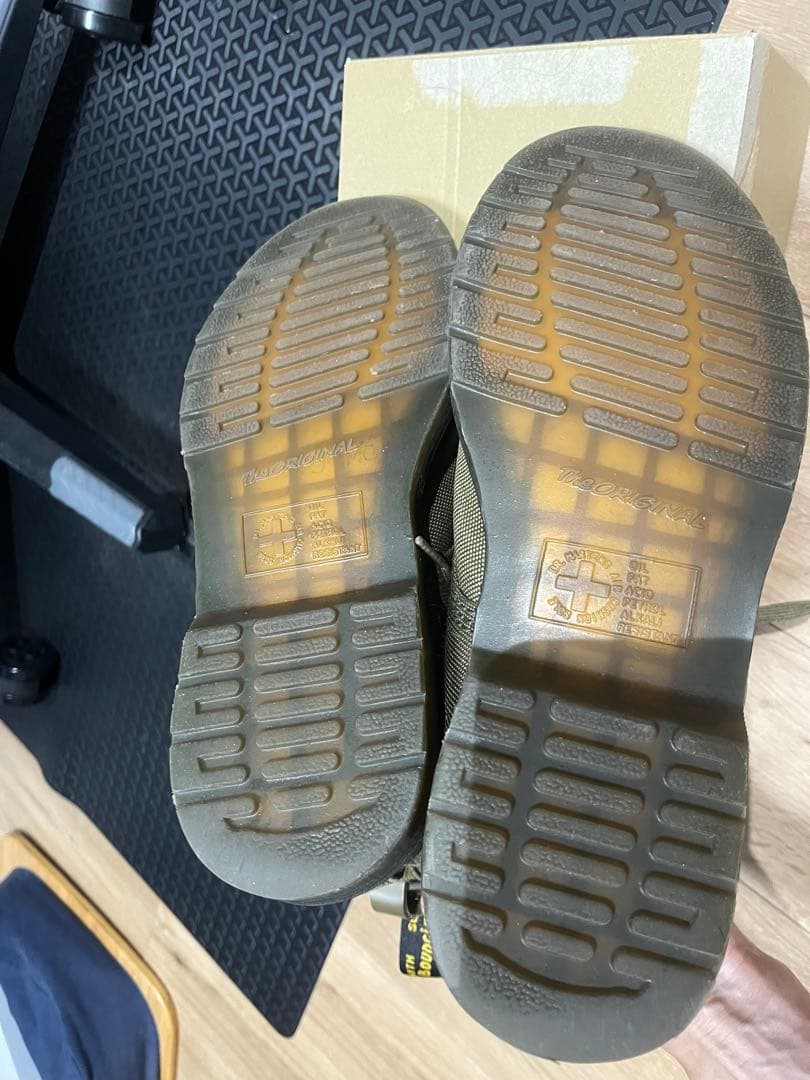 【DR.MARTENS×FUTURA LABORATORIES】