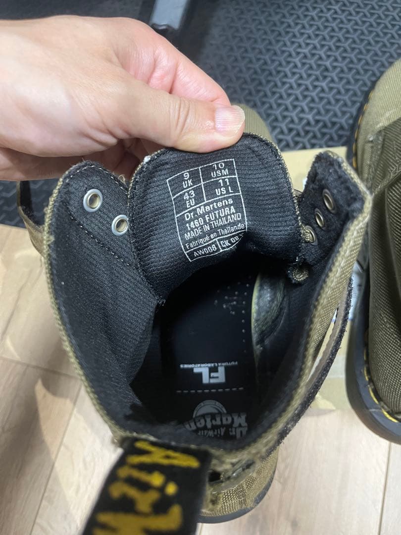 【DR.MARTENS×FUTURA LABORATORIES】