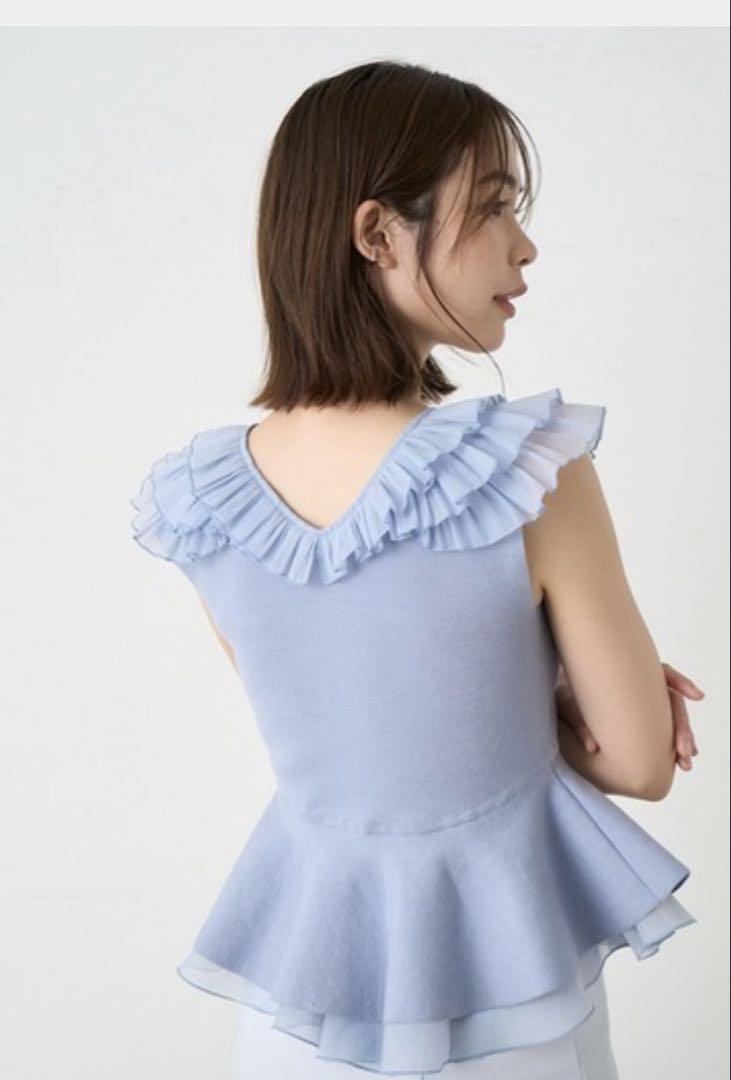 新品タグ付き フリルペプラムノースリニットプルオーバー 未使用