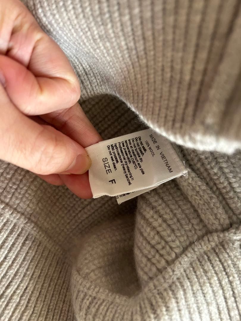 未使用 美品 アダムエロペ ニットカーディガン ウール100% F グレー 未使用 美品 アダムエロペ ニットカーディガン ウール100% F グレー