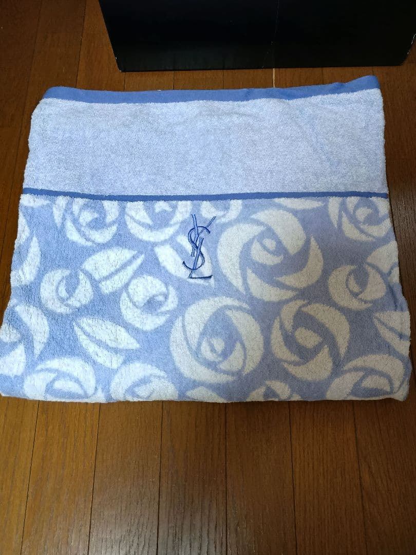 未使用　イヴサンローラン　タオルケット　シングル　ブルー
