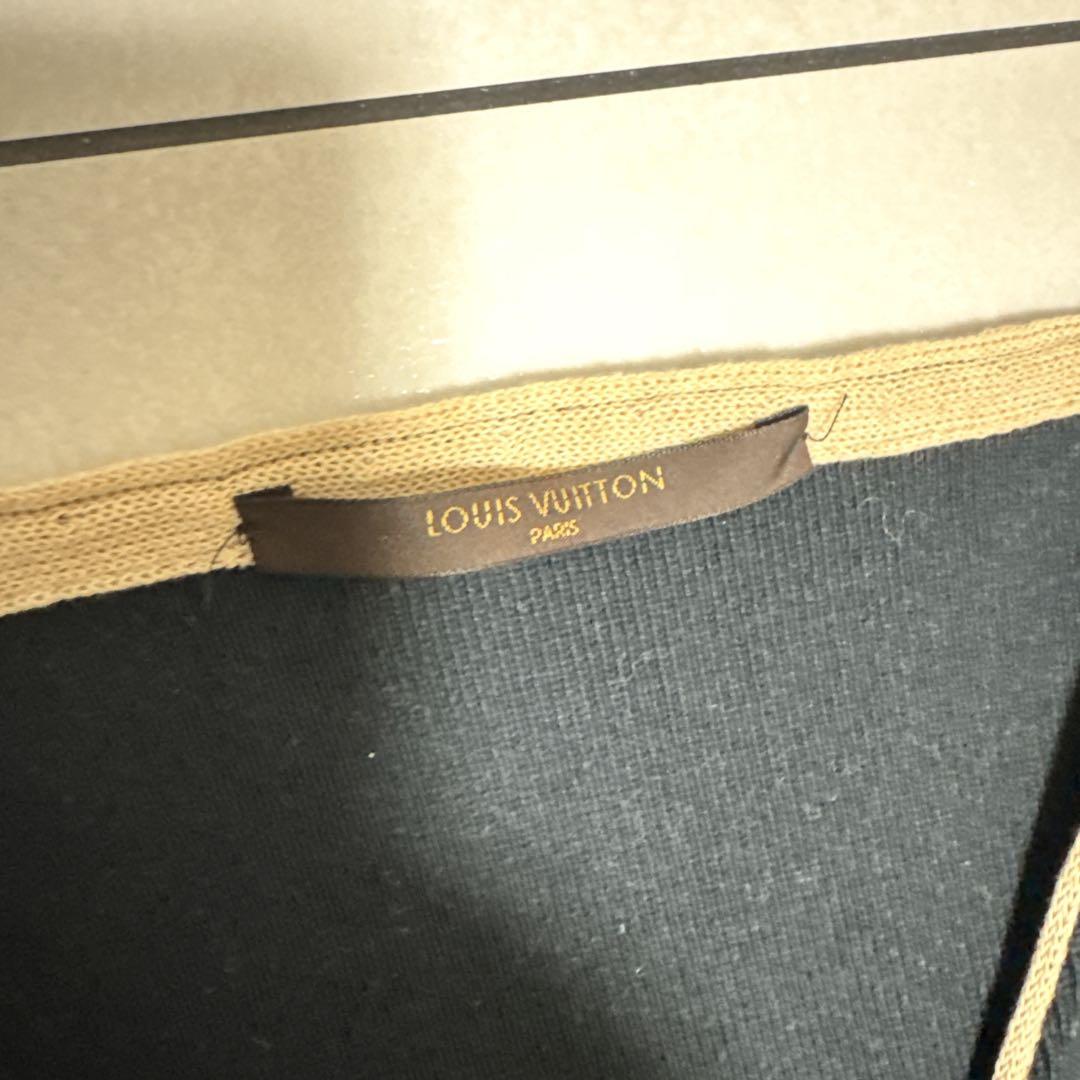 LOUIS VUITTON Vネックセーター Sサイズ