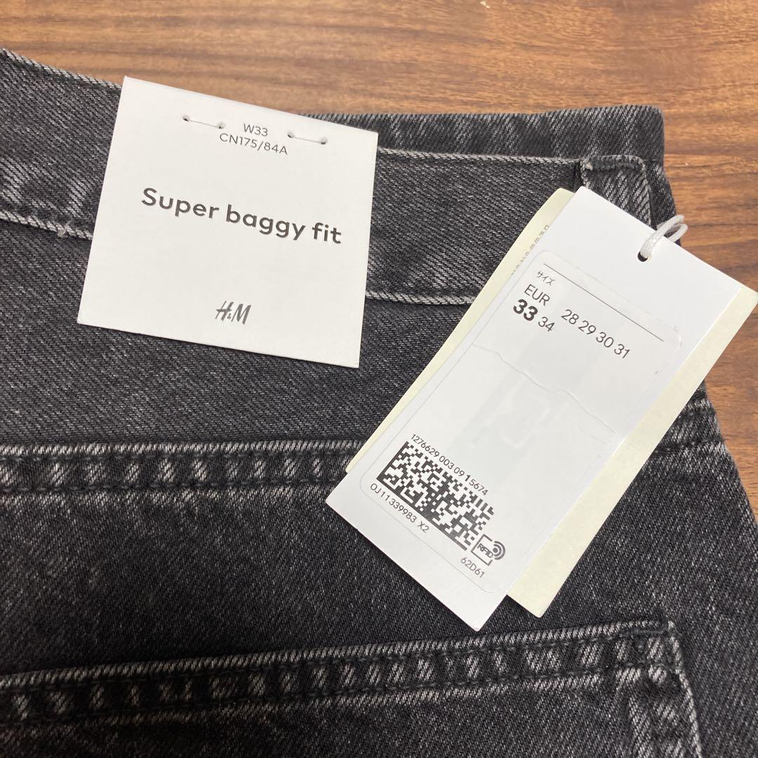 未使用 タグ付き H&M SUPER BAGGY SHORT PANTS W33 - メルカリ