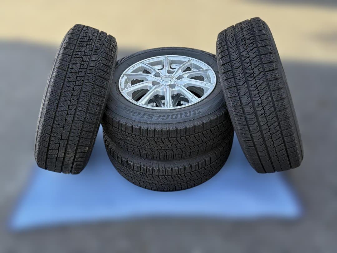 スタッドレスタイヤ 195/65R15 4本セット