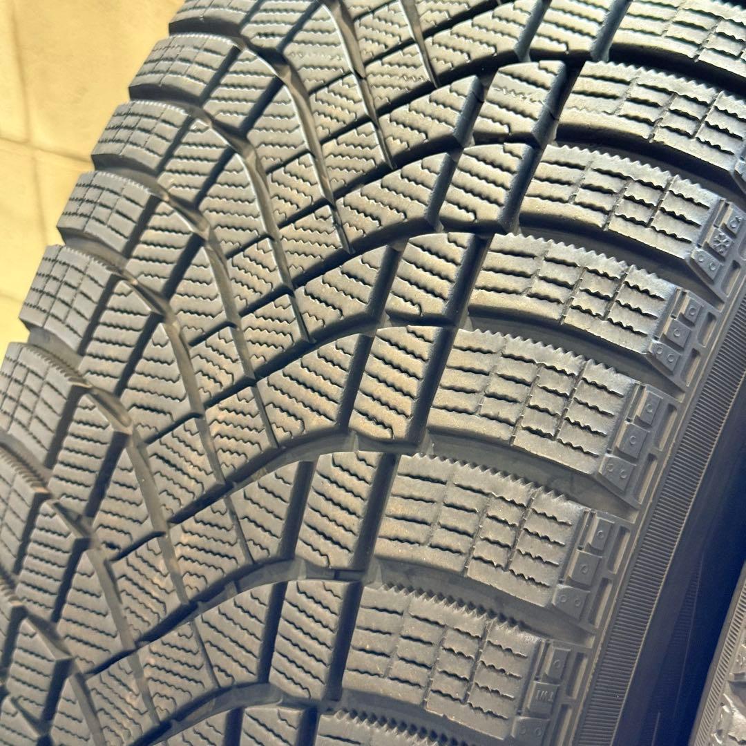 116H スタッドレスPIRELLI