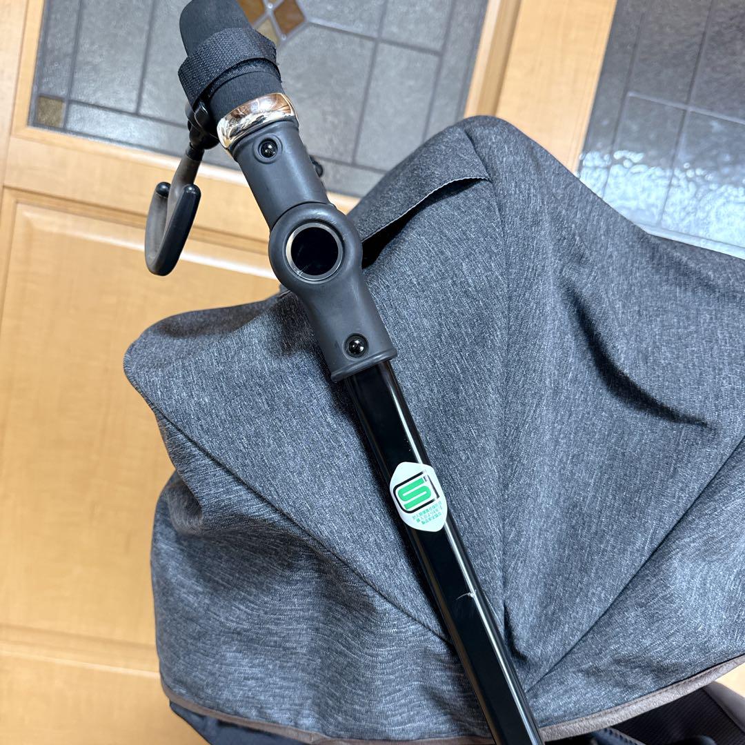 ☆美品 Combi スゴカルα 4キャス compactエッグショックHT