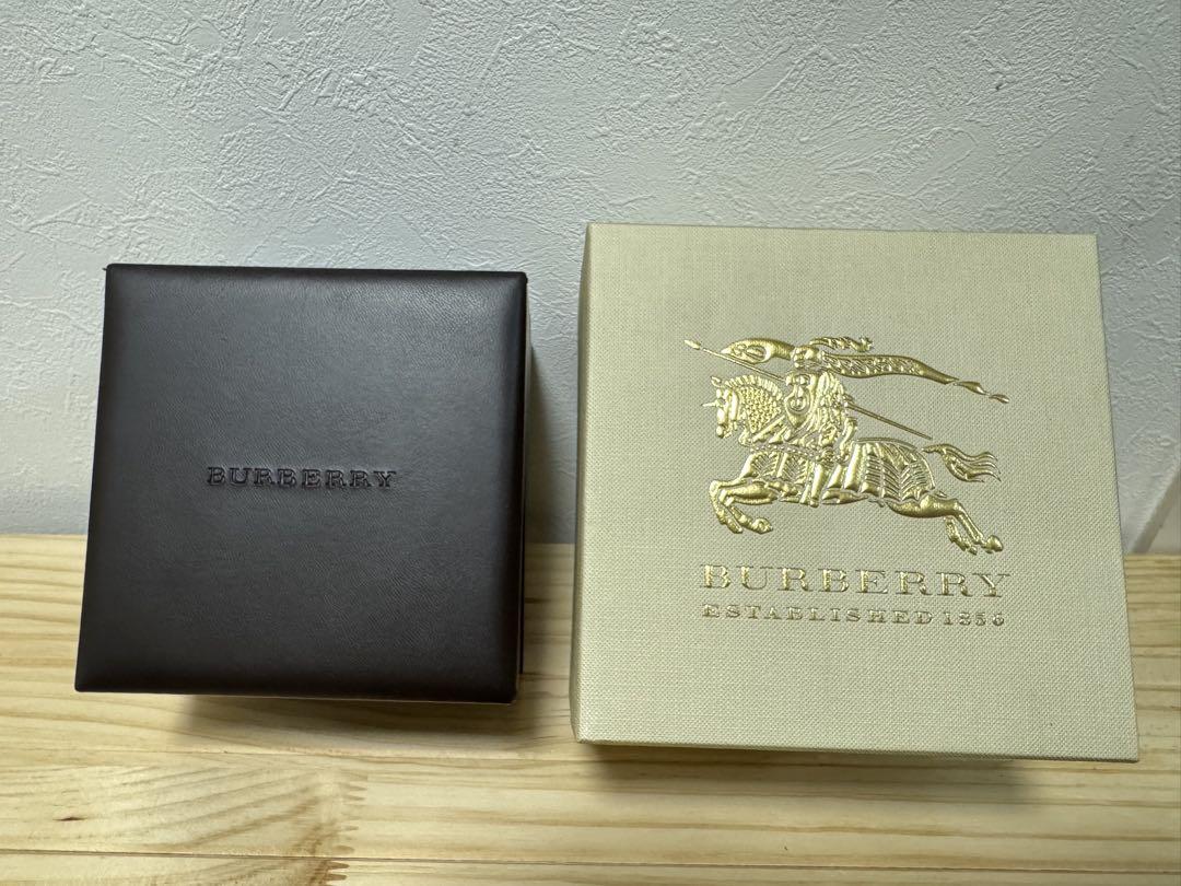 BURBERRY 腕時計 BU1863 ローズゴールド ブラック レザー