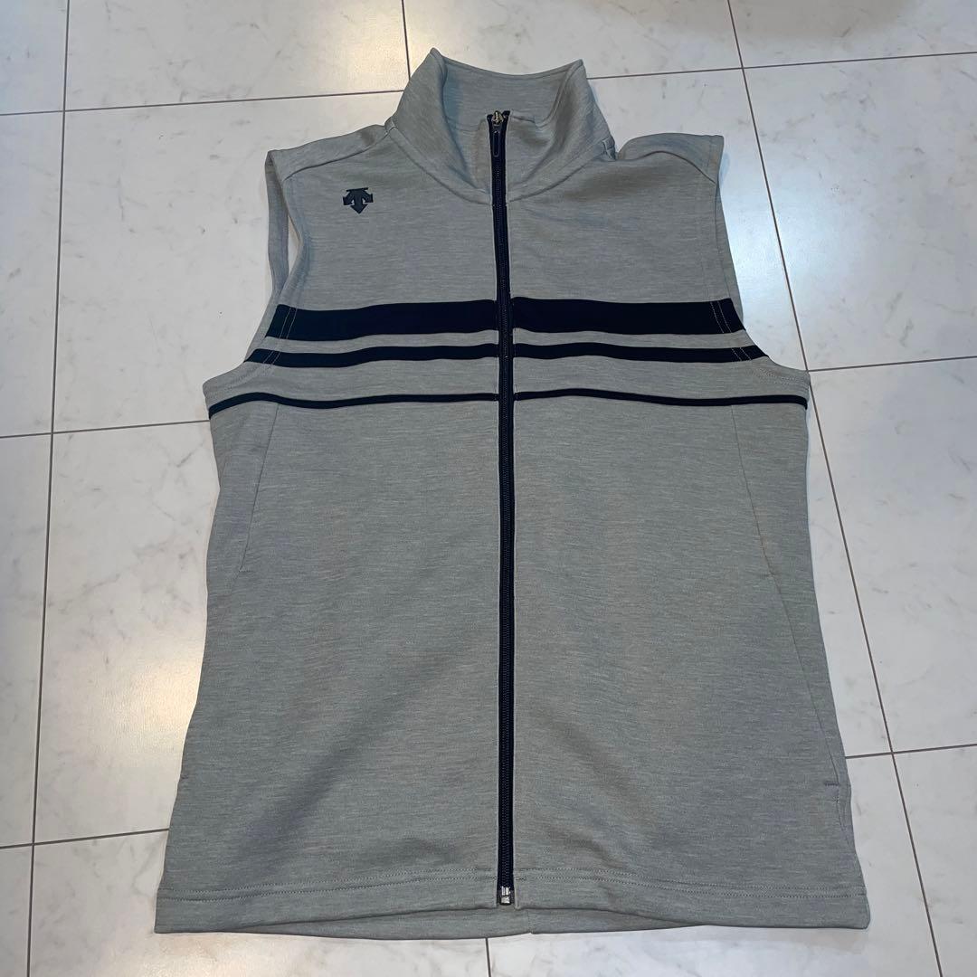 美品　デサント　ゴルフ　ジップアップ　ベスト