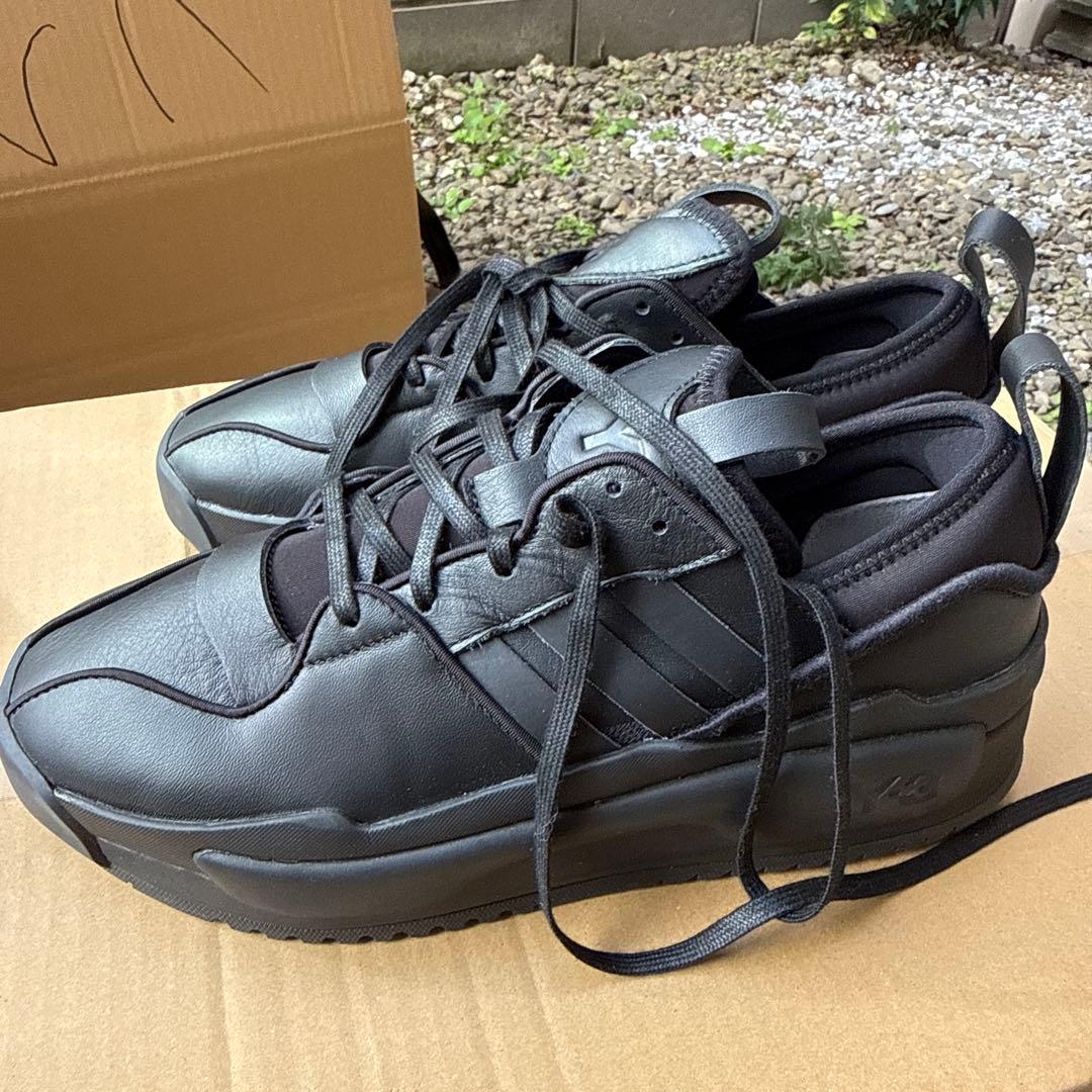 【毎週日曜値下げ】新品Y-3 スニーカー 袋付 オールブラック 【毎週日曜値下げ】新品Y-3 スニーカー 袋付 オールブラック