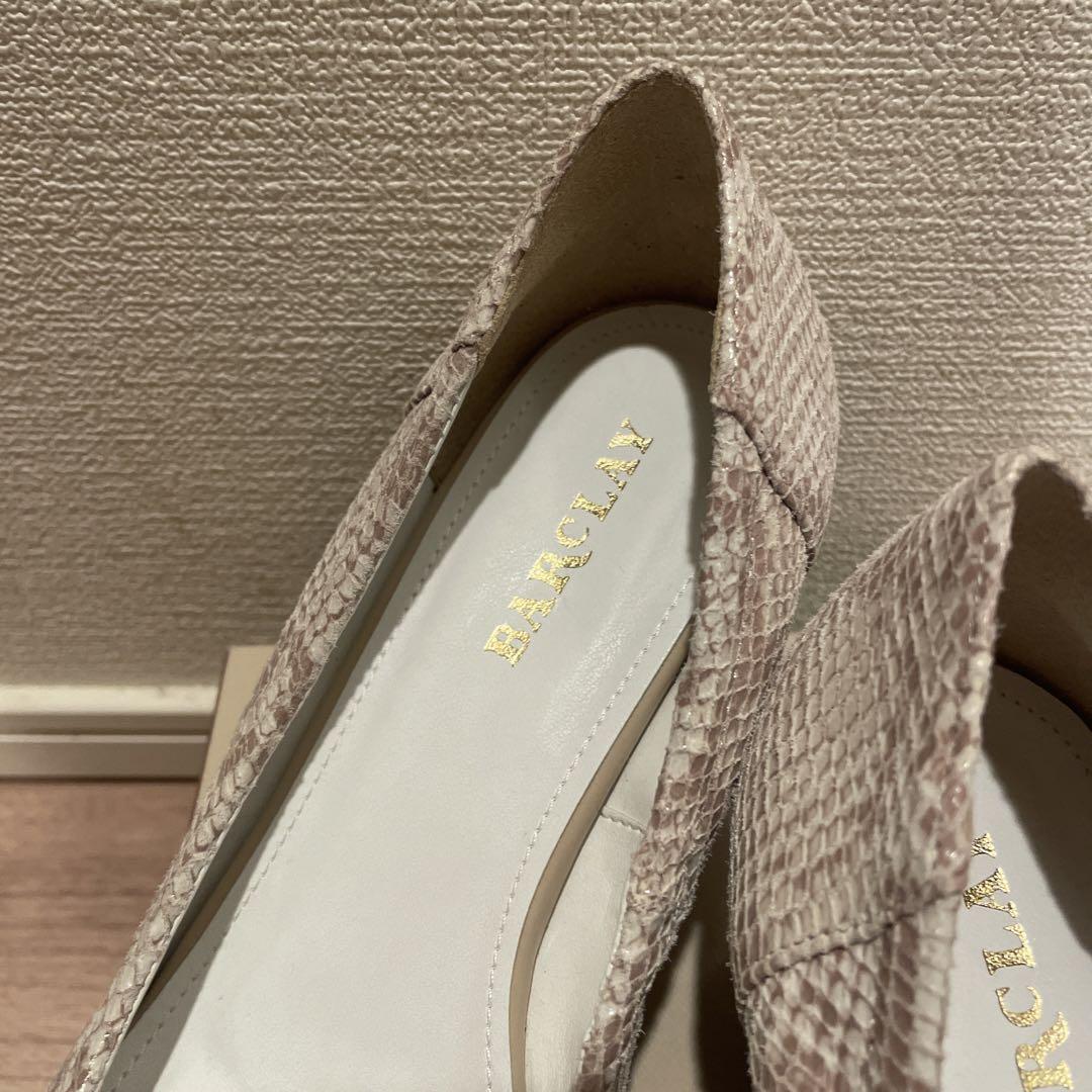 バークレー　パンプス　新品　24.5