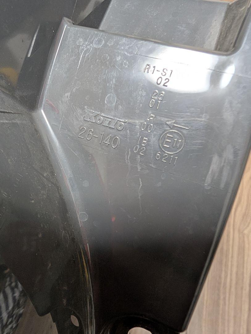 純正テールランプ　左側　助手席