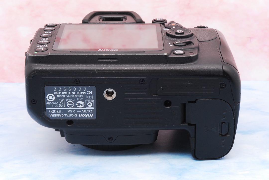 あお☆ニコンNikon D7000★一眼レフカメラ★デビュー向けおすすめ