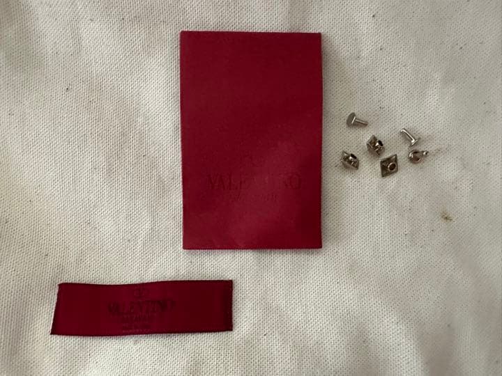 ヴァレンティノ ロックスタッズショルダーバッグ 値下げしました