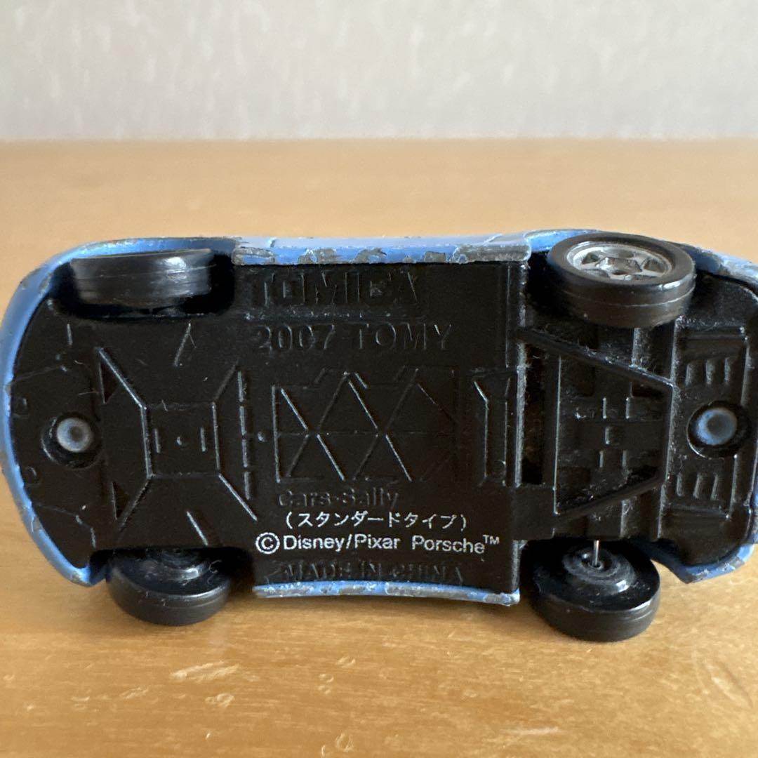 カーズ トミカ サリー ポリスカータイプ 廃盤品 レスキューゴー