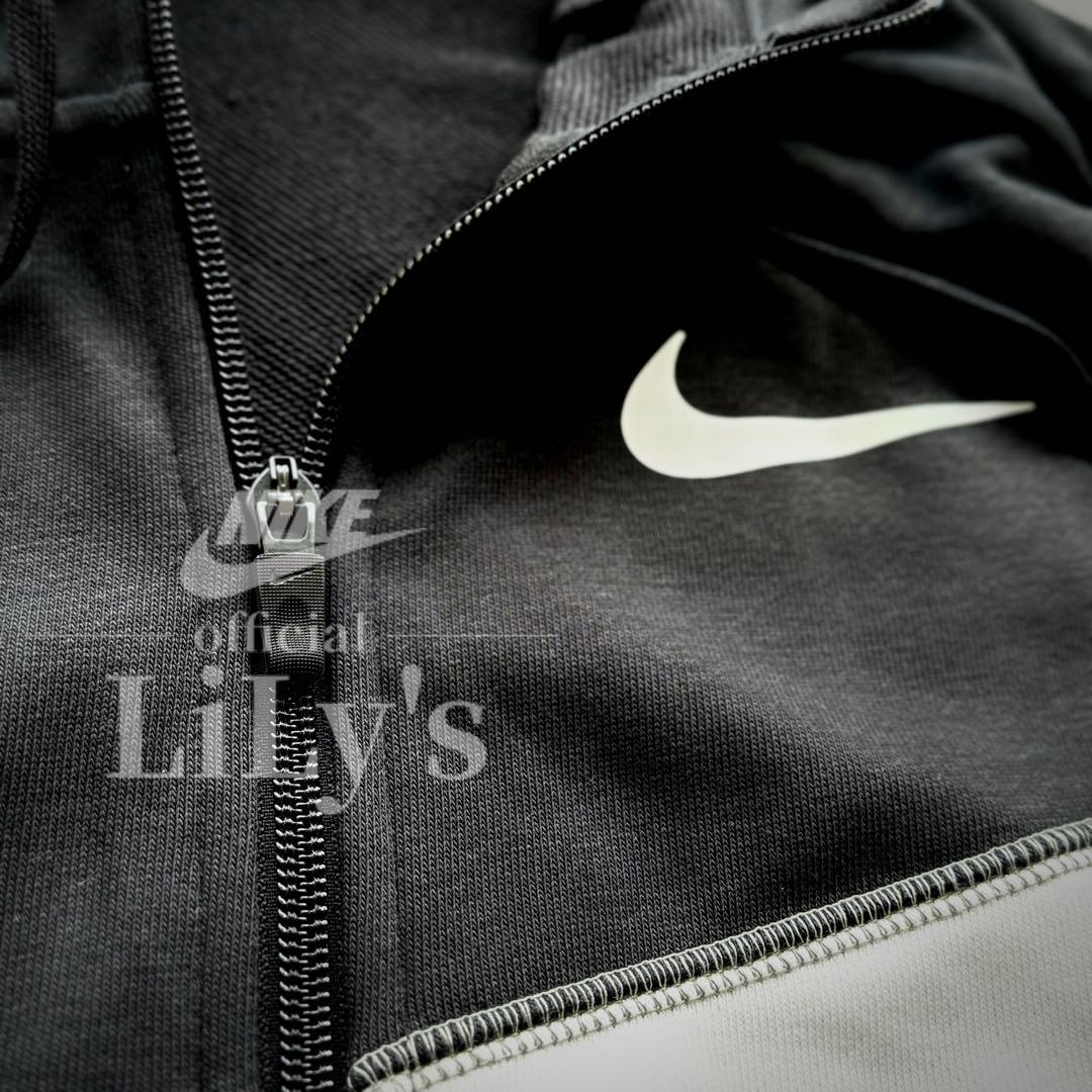 新品　NIKE上下セット　Ｓサイズ　ビッグスウォッシュ　黒白　ナイキフリース 新品 NIKE上下セット Sサイズ ビッグスウォッシュ 黒白 ナイキ